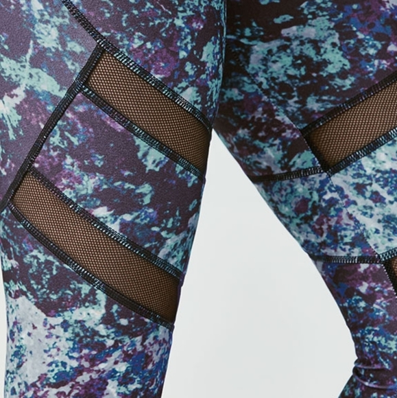 Fabletics Capris - Picture 5 of 5